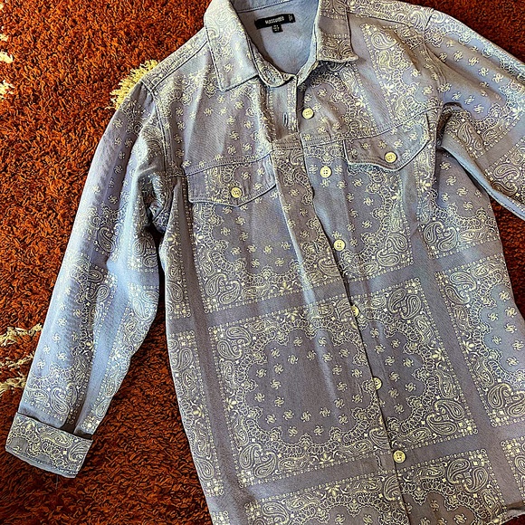 Paisley/bandana button-up overshirt or lightweight shacket - Picture 4 of 4